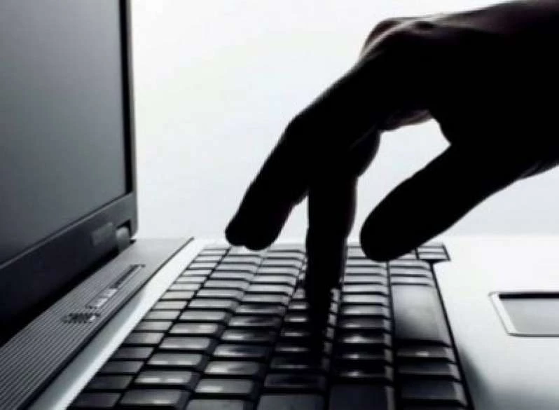 Με ένα κλικ αρπάζουν τα πάντα – Πλειστηριασμός σε ζωντανή μετάδοση (ΒΙΝΤΕΟ)